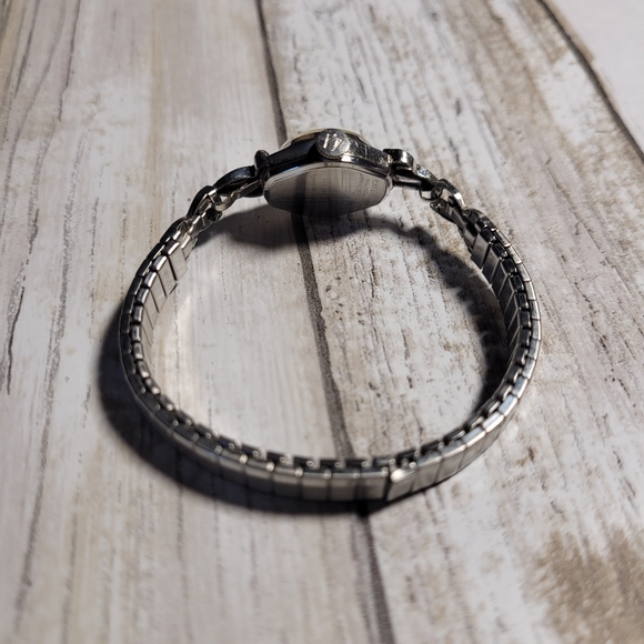 Swiss Caravelle Vintage Watch Silver Womens - Picture 4 of 9